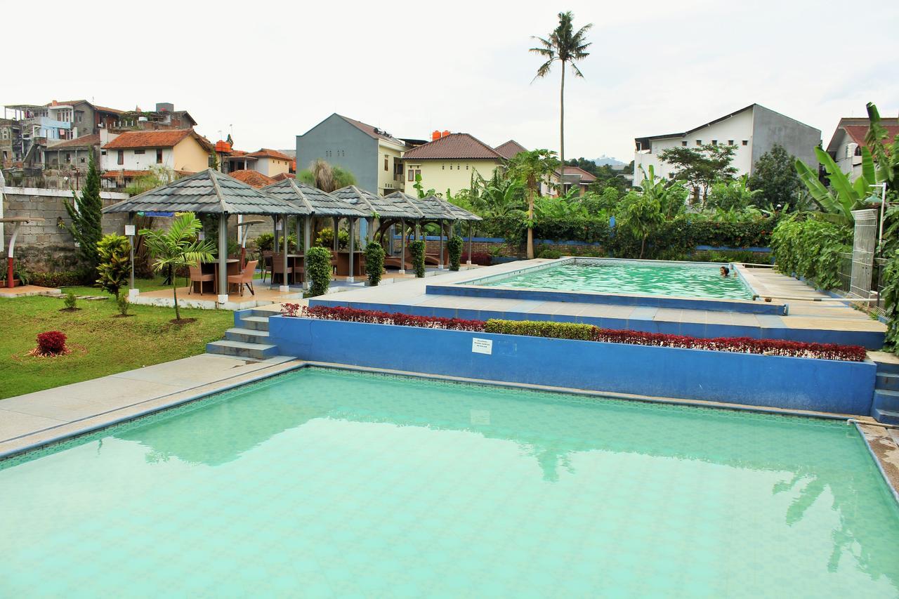 Reddoorz Hostel @ Dago 2 บันดุง ภายนอก รูปภาพ