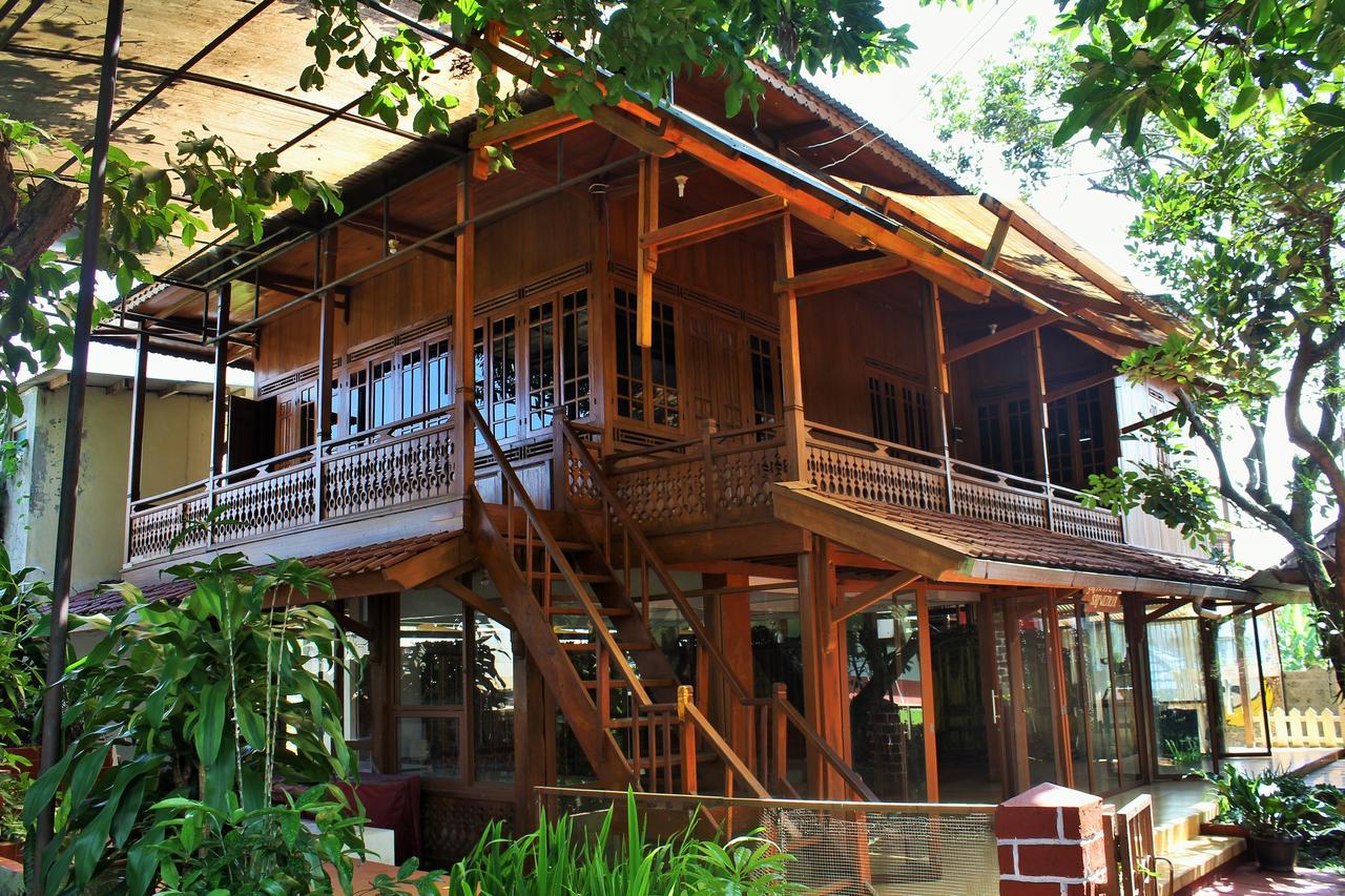 Reddoorz Hostel @ Dago 2 บันดุง ภายนอก รูปภาพ