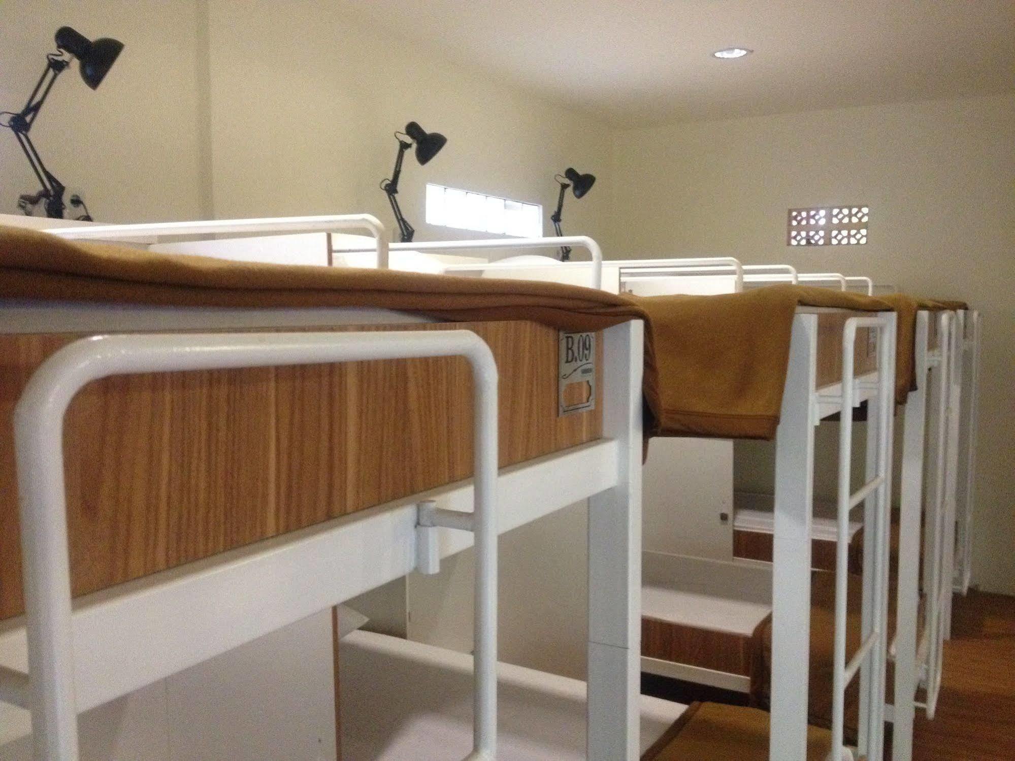 Reddoorz Hostel @ Dago 2 บันดุง ภายนอก รูปภาพ